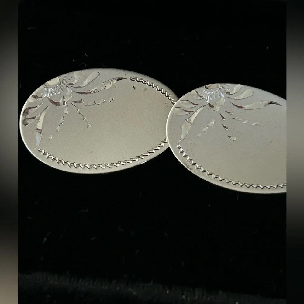Vintage Ross Jewelers Oval Cufflinks Silver Tone Etched with Flower Design